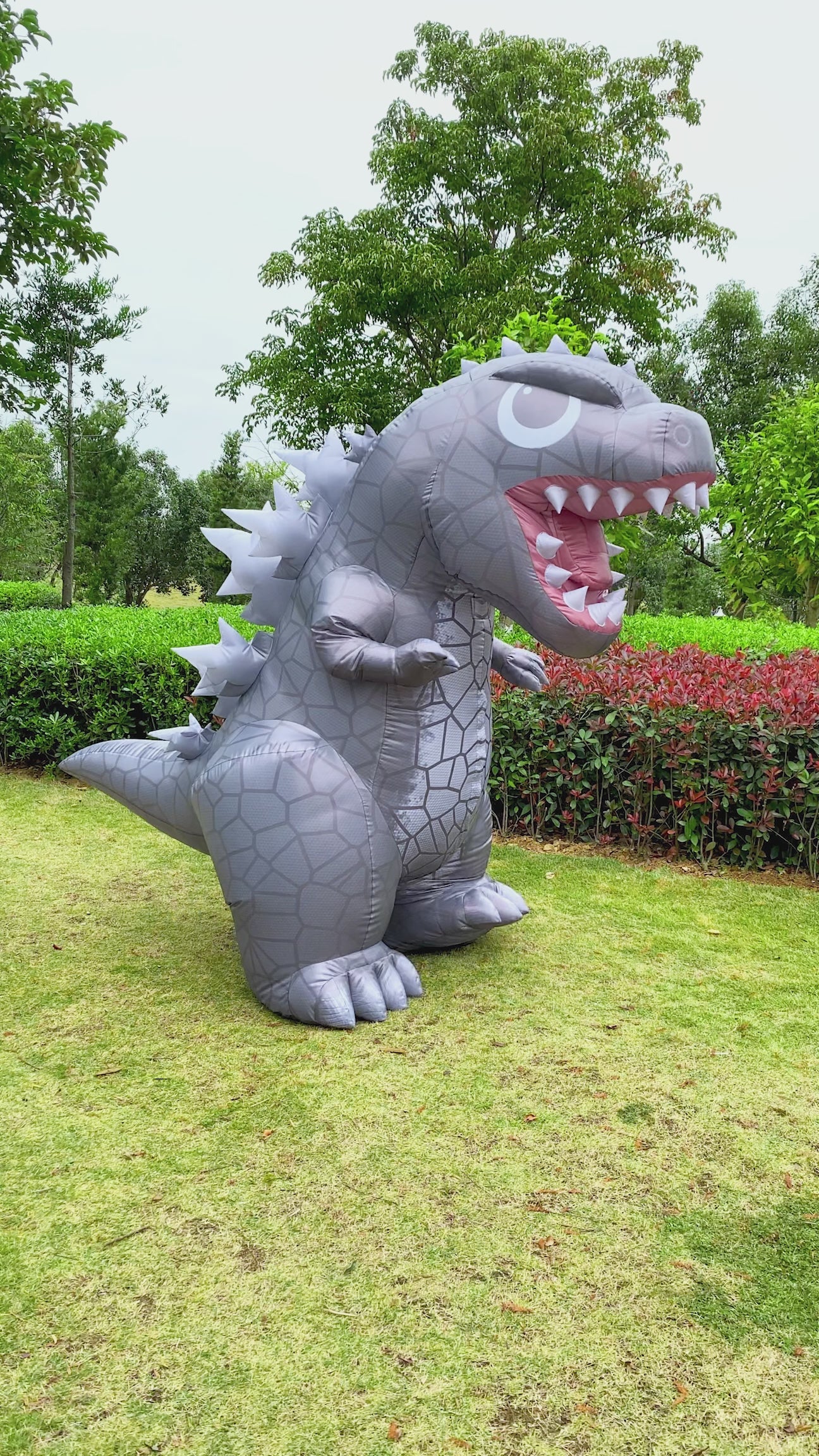 Inflatable fashion godzilla toy